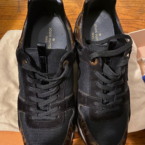 LOUIS VUITTON SNEAKERS - Picture 5 of 5